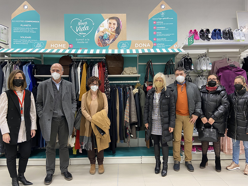 Alcampo y Moda re- impulsan un nuevo córner de ropa de segunda mano en el Baix Llobregat
