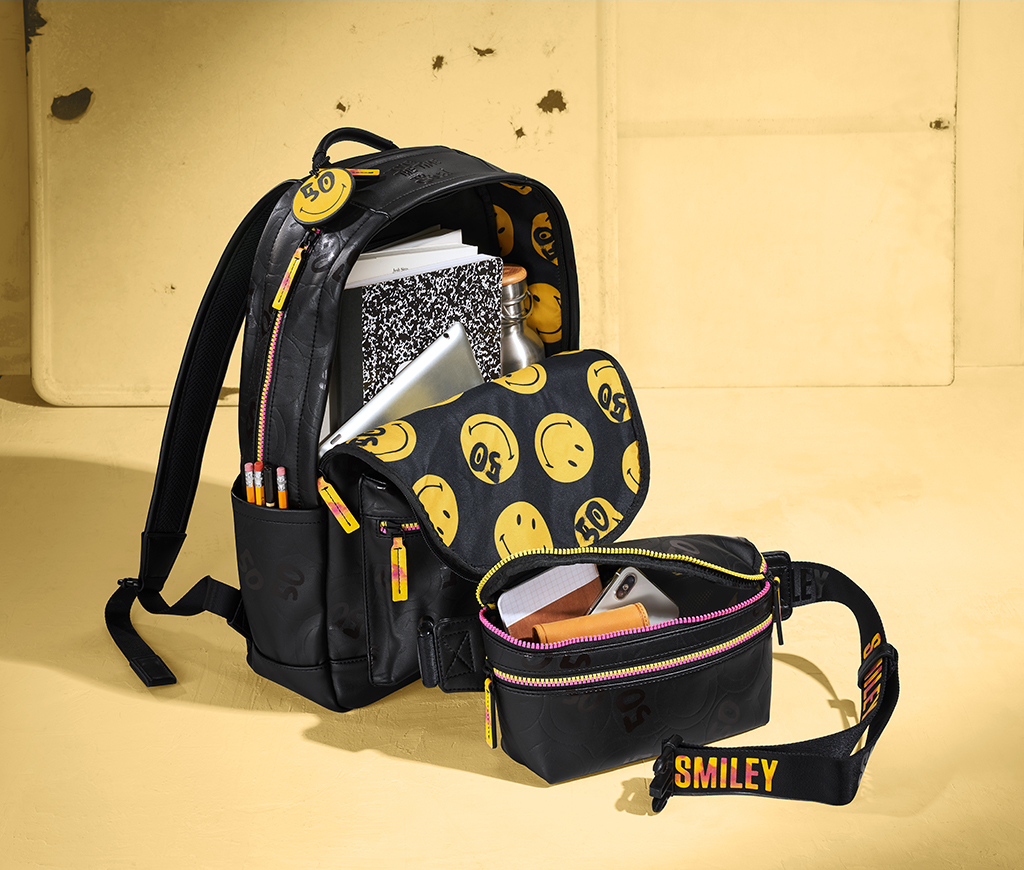 Fossil y Smiley lanzan una mochila en edición limitada por su 50 aniversario