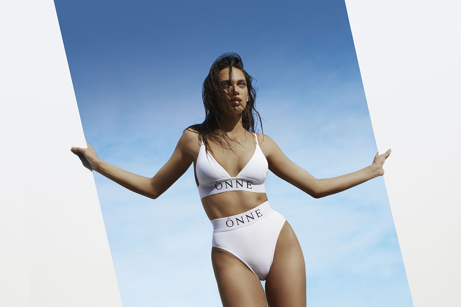 ÔNNE reafirma su esencia con Ônne: The Brand, su nueva colección de swimwear 