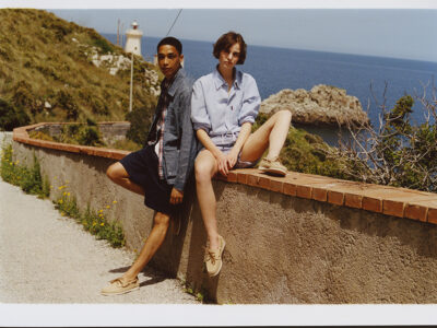 Como siempre, la firma celebra su herencia americana a través de tres colecciones centrales - Docksides, Campsides y Citysides - dirigiéndose hacia un emocionante viaje por aquellos lugares que personifican América y nuestra marca: los océanos, el bosque y las ciudades.