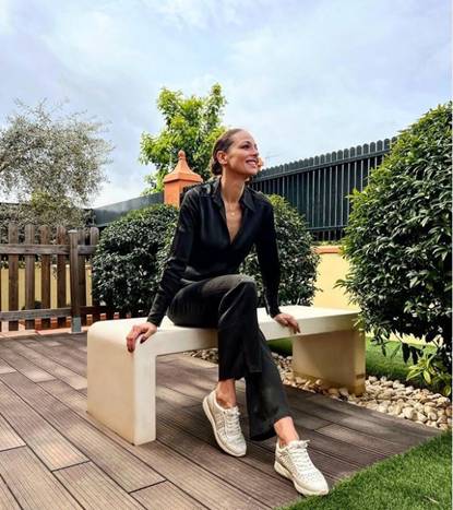 Eva González sabe cuáles son las sneakers de Pikolinos que combinan con todo y te arreglan todos tus looks