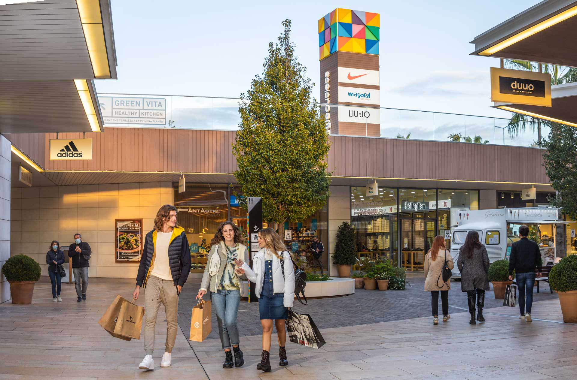 Neinver incorpora siete nuevas marcas a Viladecans The Style Outlets