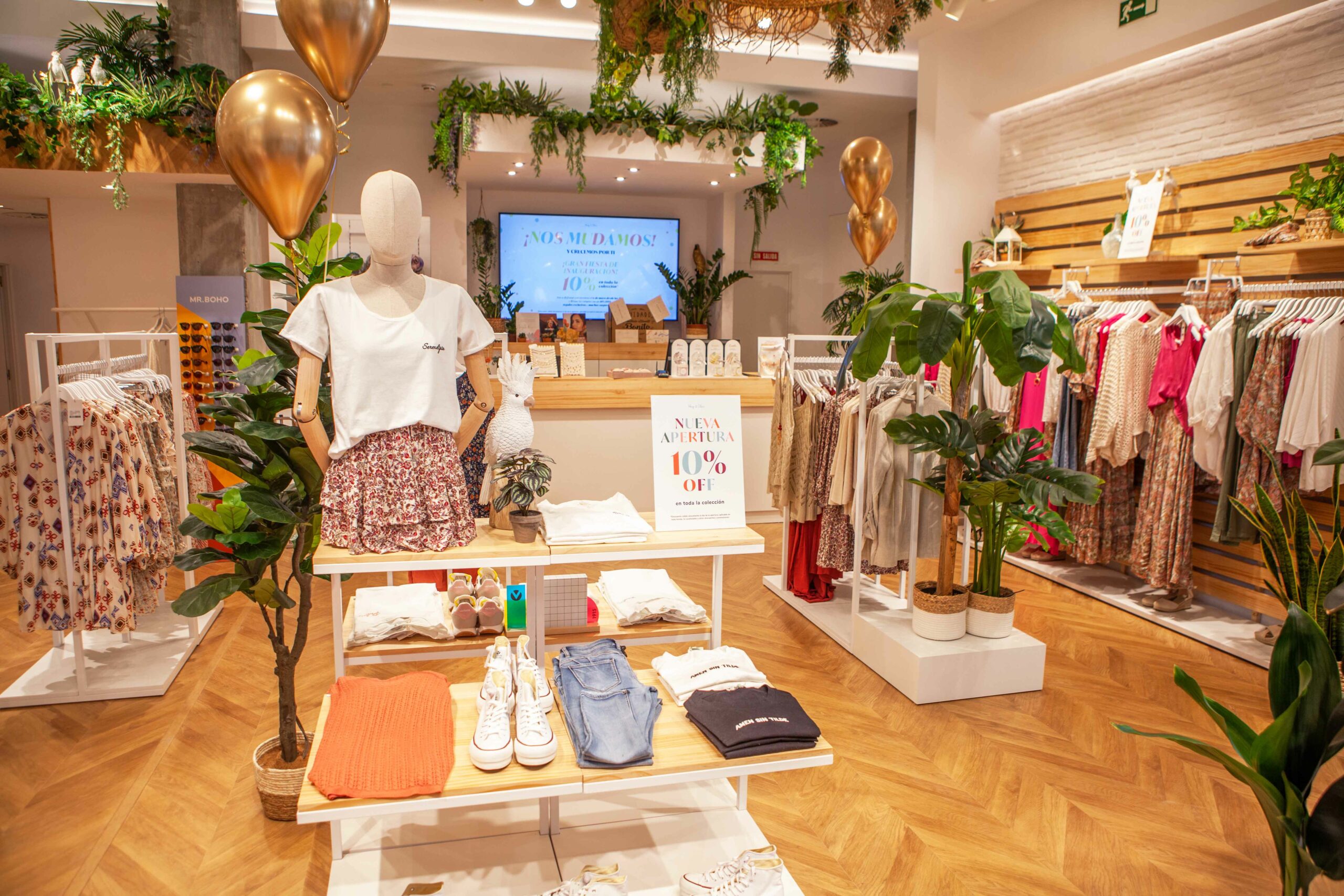 Hug&Clau refuerza su imagen con una nueva flagship store en Madrid  