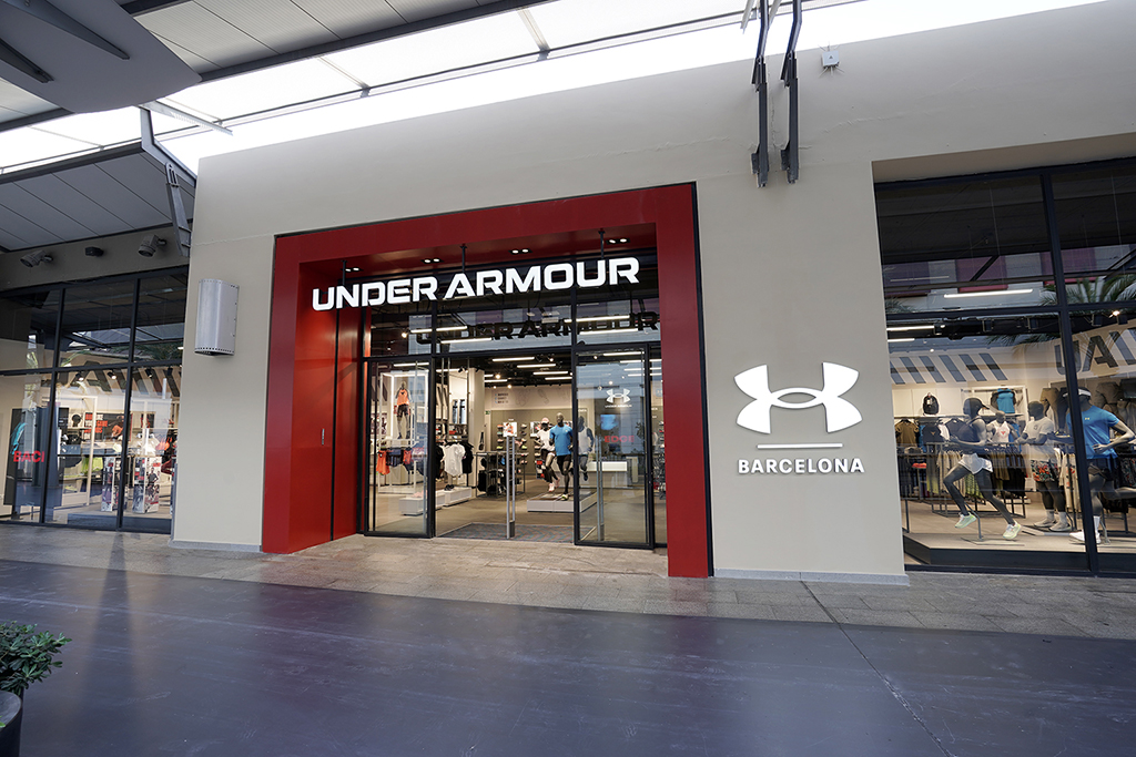 Descanso Basura Llamarada Under Armour abre su primera brand house en España - Ediciones Sibila