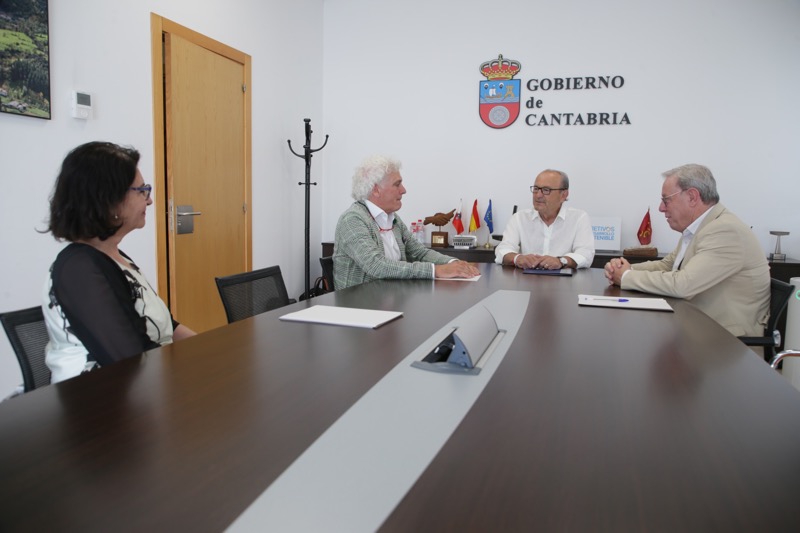 Cantabria garantiza a comerciantes y hosteleros apoyo económico para cumplir las medidas de ahorro energético