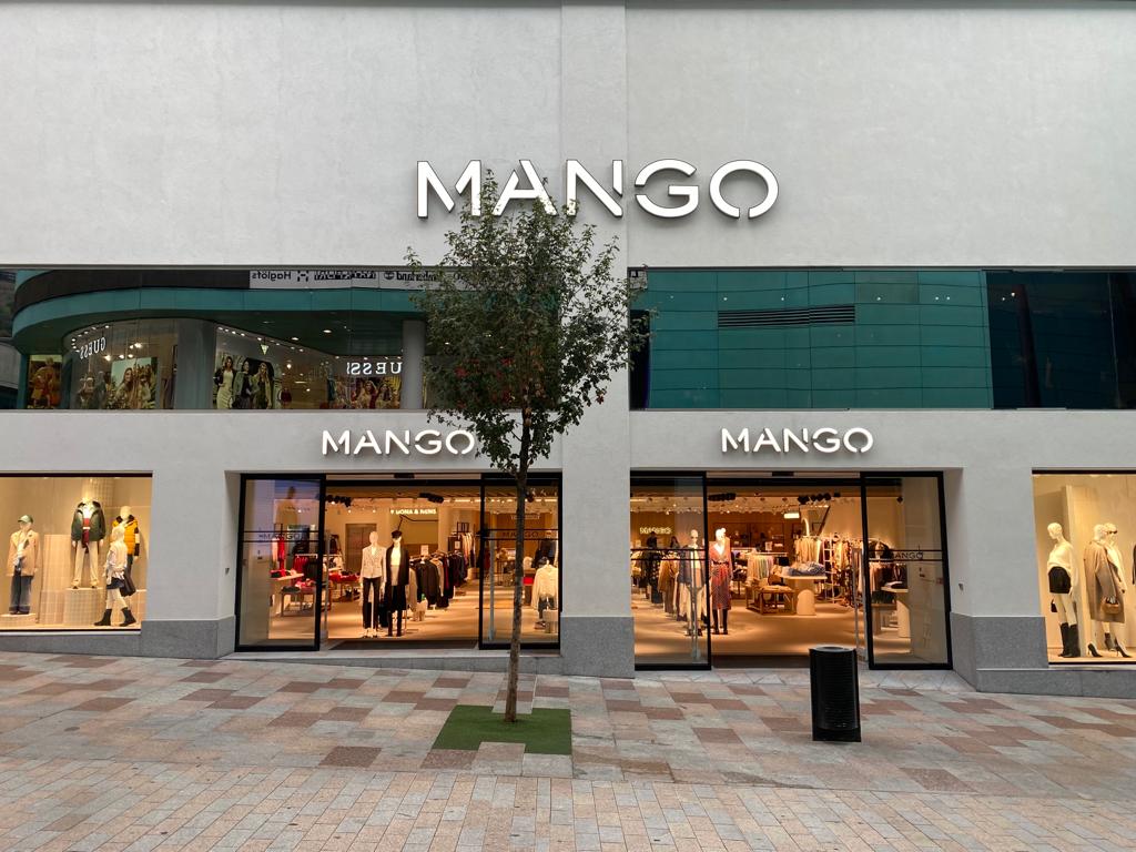 Mango reabre su tienda de Paseo de Gracia con el nuevo diseño