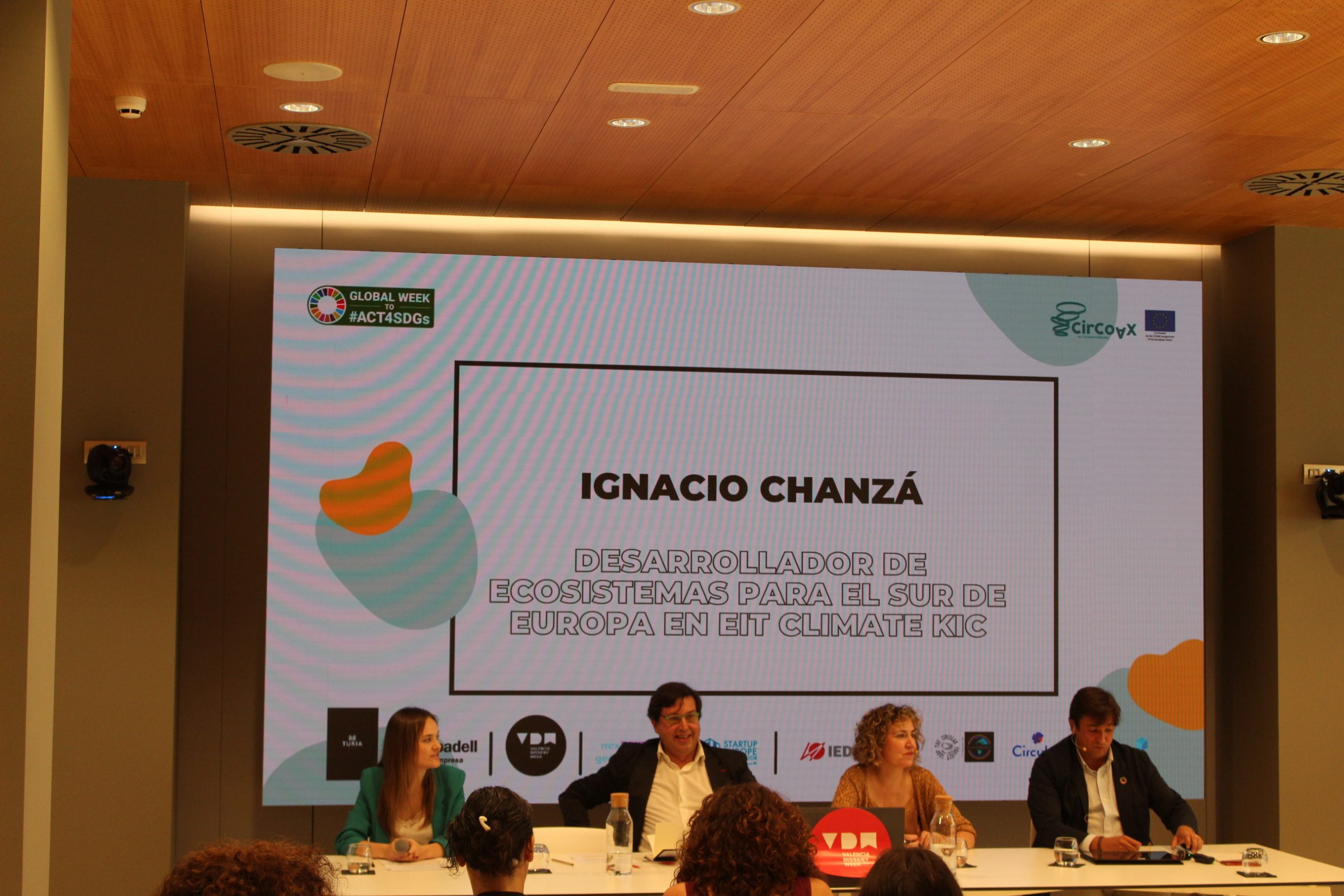 El proyecto europeo de CirCoAX by CircularInnoBooster con la iniciativa Nextextilegeneration gestionados por la Fundación Finnova celebran el encuentro “Innovando en la moda y textil”