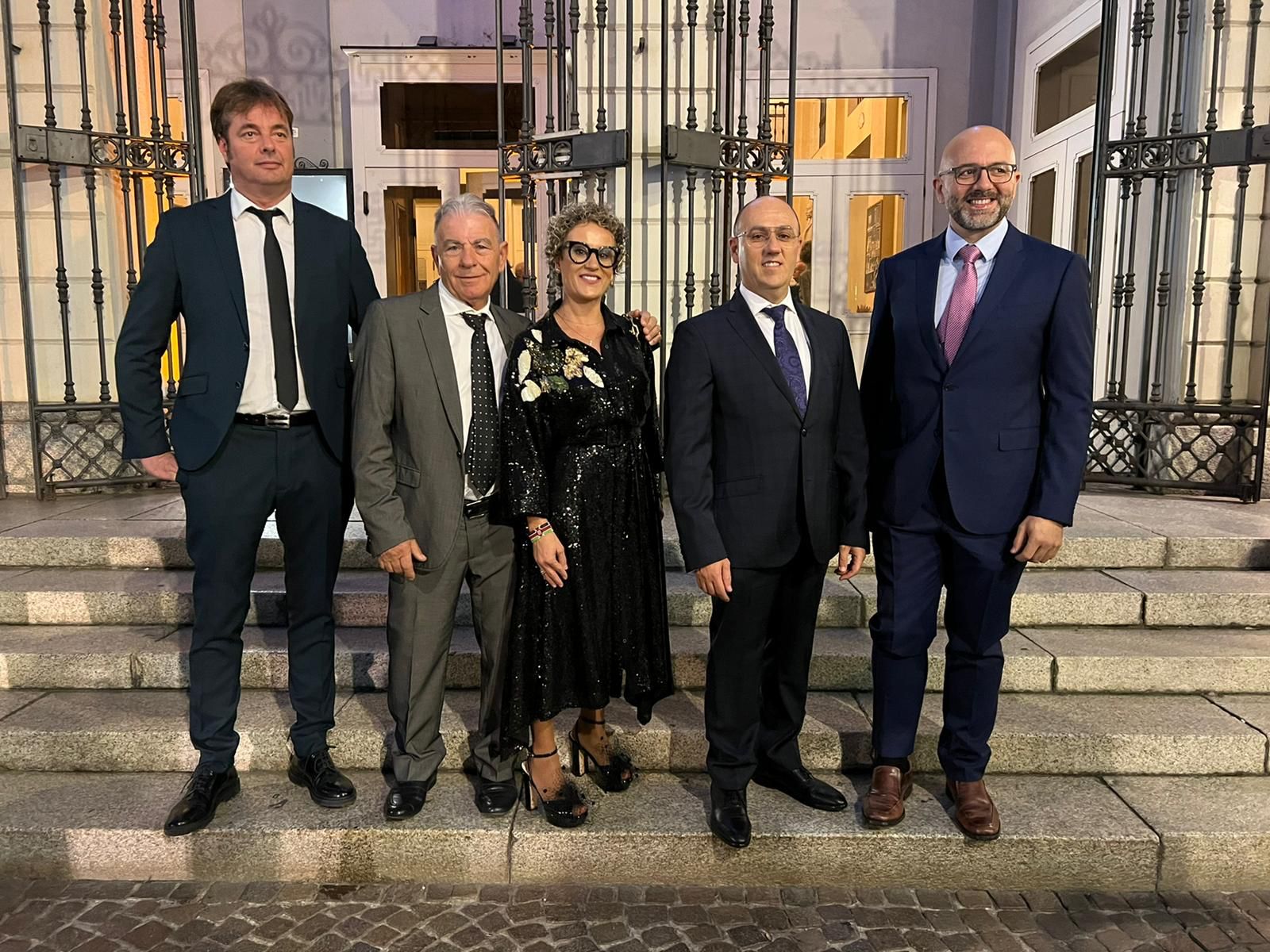 5 españoles premiados por el Consorzio Nazionale Santi Crispino e Crispiniano, recogen su premio como distinción del sector del calzado italiano