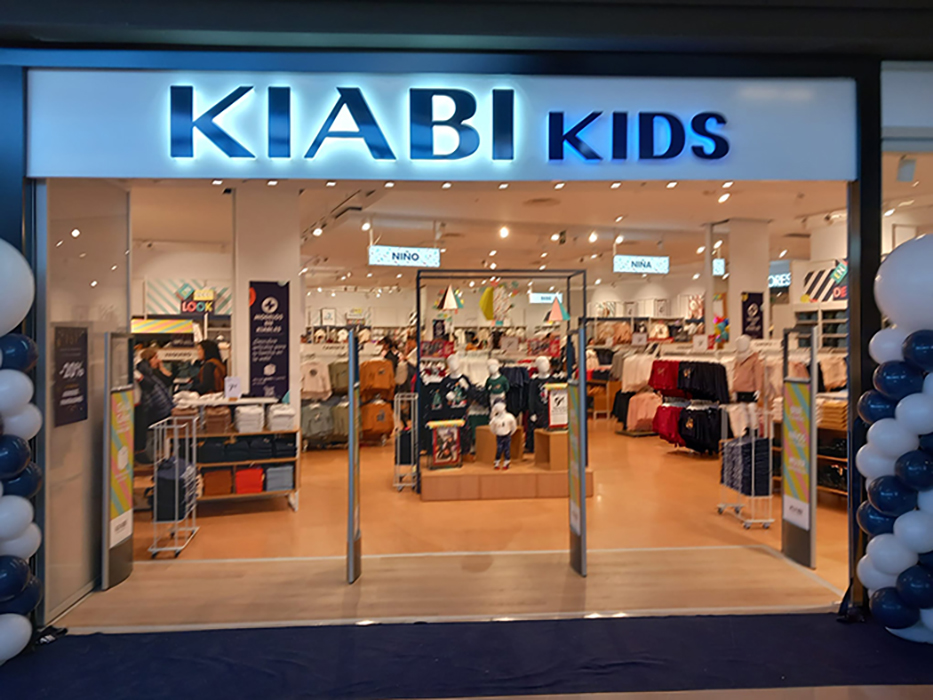 Aterriza en Espa a la primera KIABI KIDS el nuevo formato de