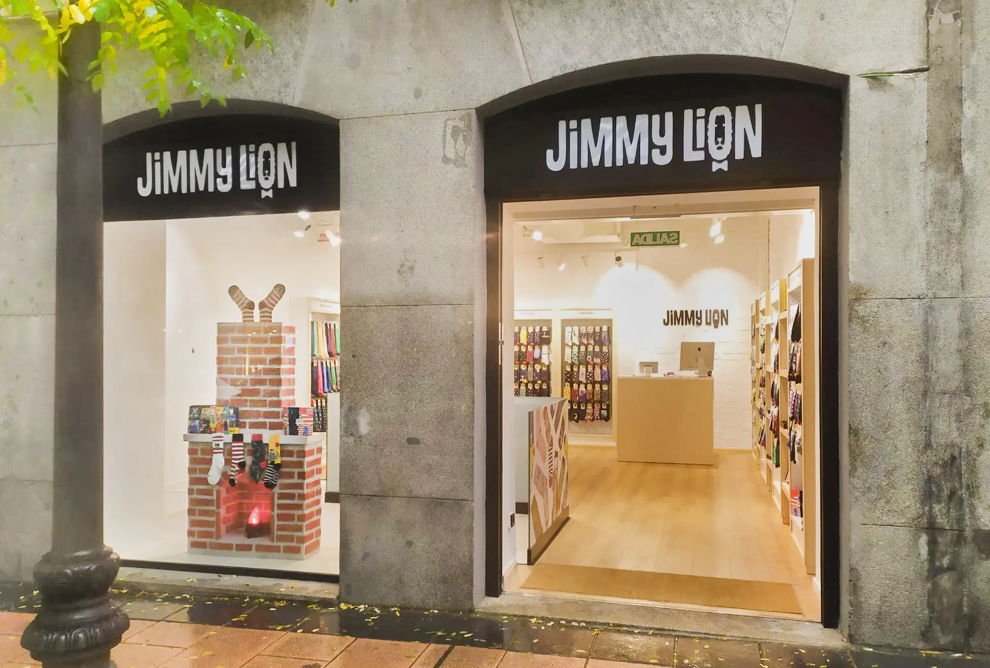 Jimmy Lion da el salto internacional con la apertura de dos tiendas en París y refuerza su estructura retail en España