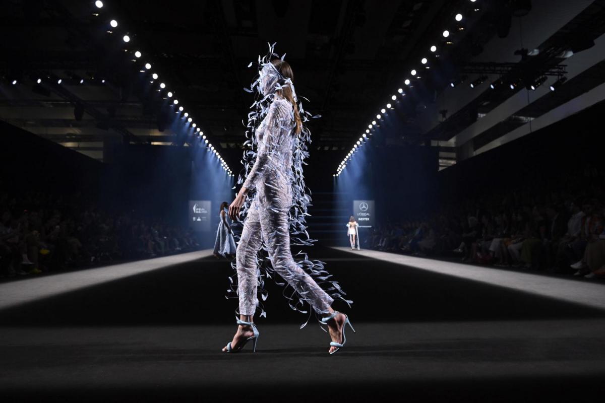 Mercedes-Benz Fashion Week Madrid cumple 77 ediciones como baluarte de la moda española