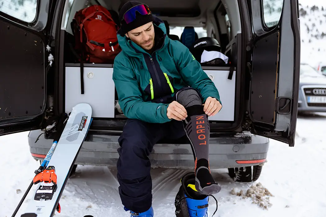 Lorpen diseña una línea de calcetines de esquí sostenibles para el próximo invierno 