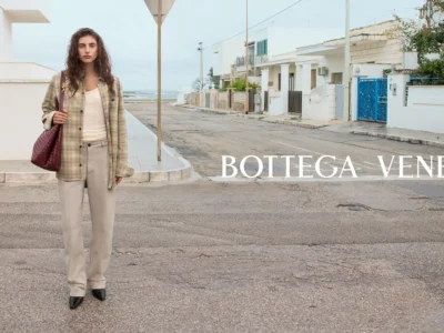 El nuevo bolso Andiamo destaca dentro de la nueva campaña de Bottega Veneta para esta primavera-verano 2023