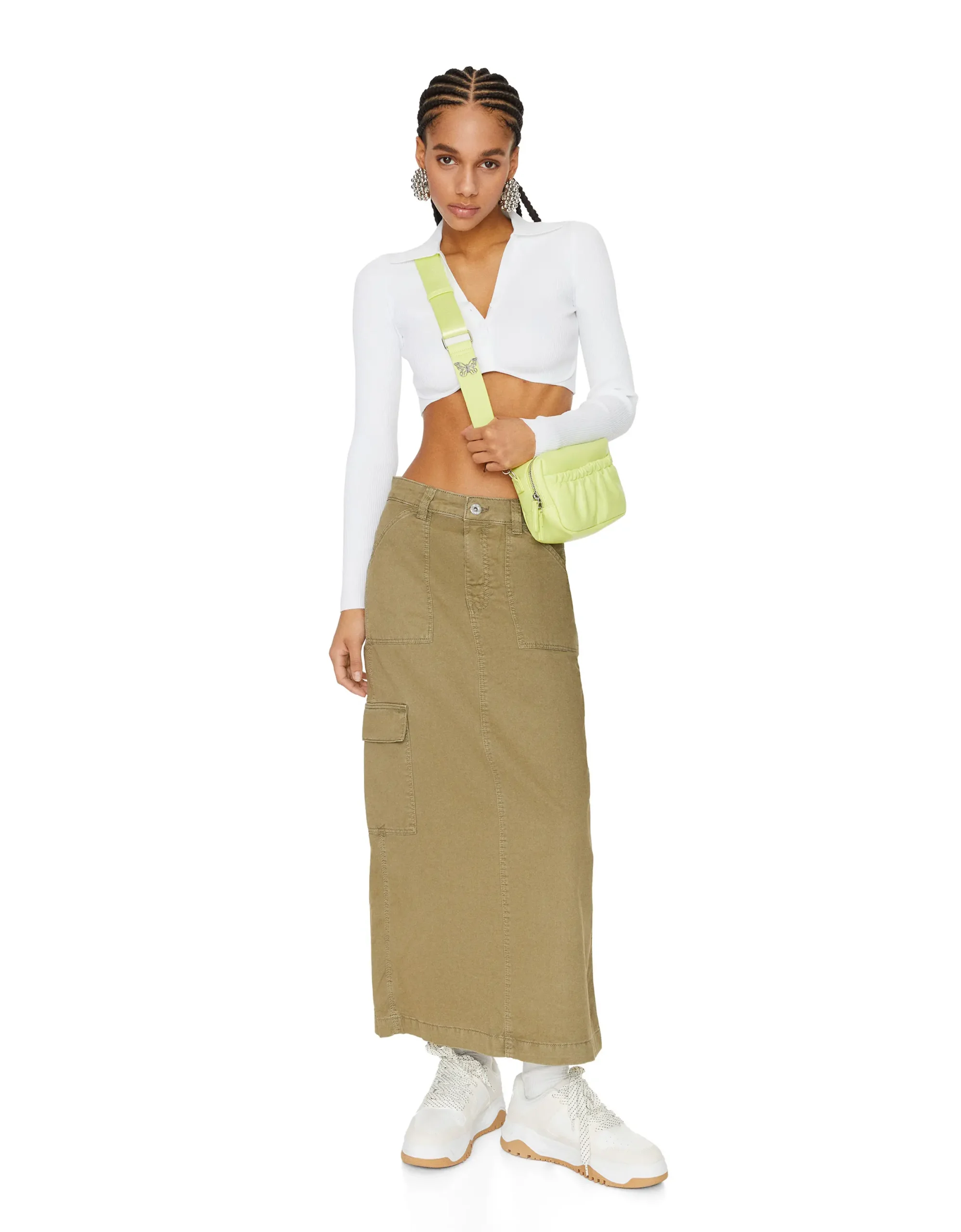 Bershka: viral trend - midi skirt