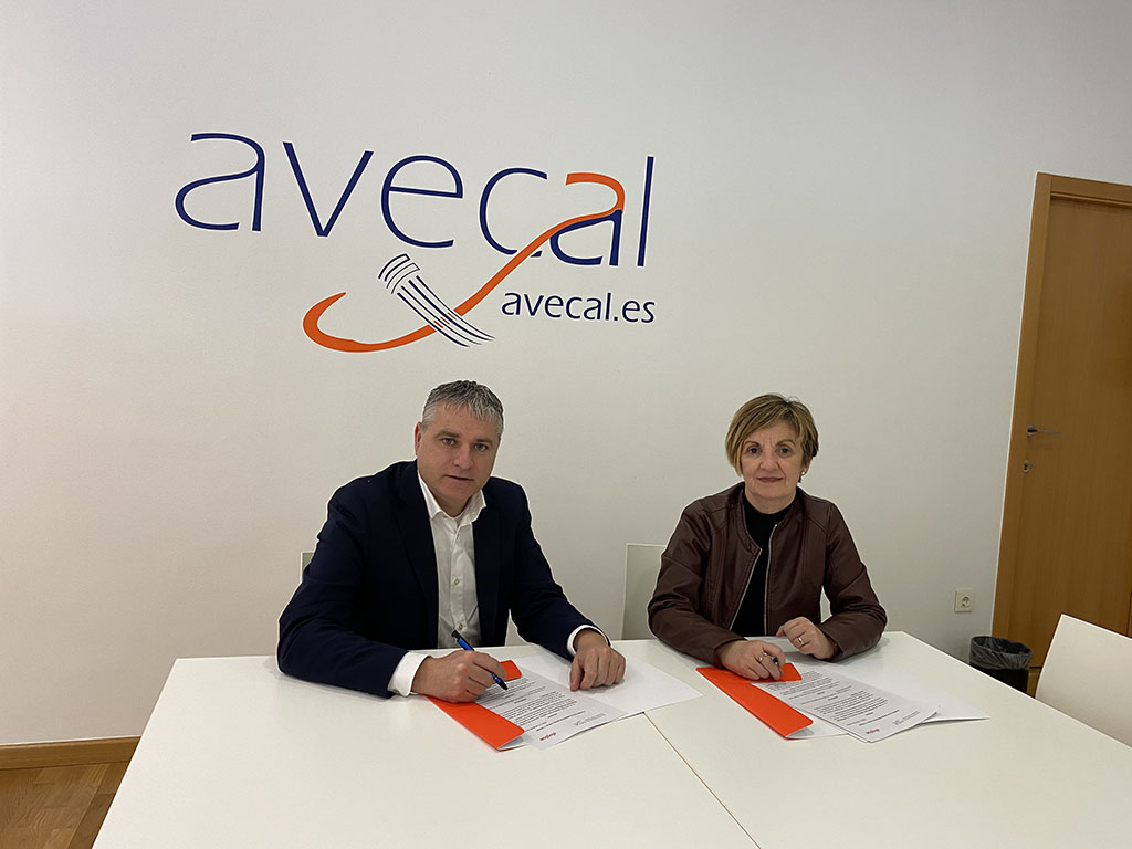 Avecal y Dividae firman un acuerdo para facilitar a las empresas la reclamación de facturas impagadas