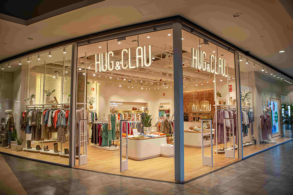 Hug&Clau sigue focalizada en el Retail: abre tienda en Toledo y rediseña su espacio de Barakaldo para reforzar su presencia en España con su boho style