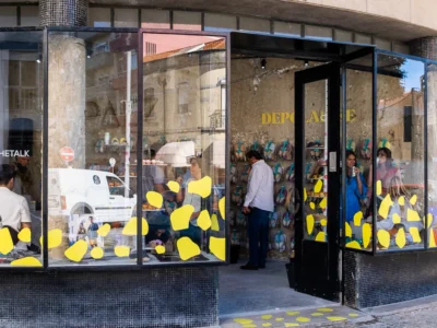 Paez, la firma de moda conocida por sus alpargatas, abre una pop up para la temporada primavera-verano en la Illa Diagonal de Barcelona