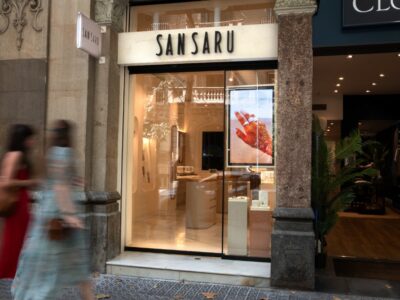 San Saru da el salto al retail y debuta con tienda propia en el corazón de Barcelona