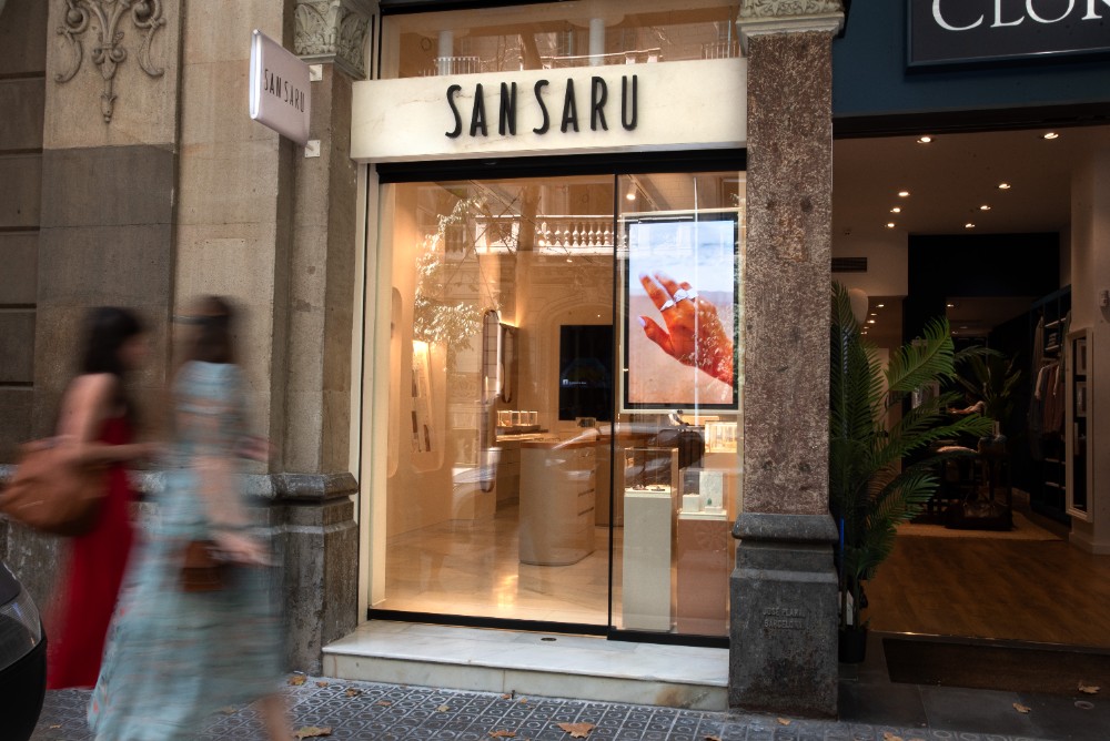 San Saru da el salto al retail y debuta con tienda propia en el corazón de Barcelona