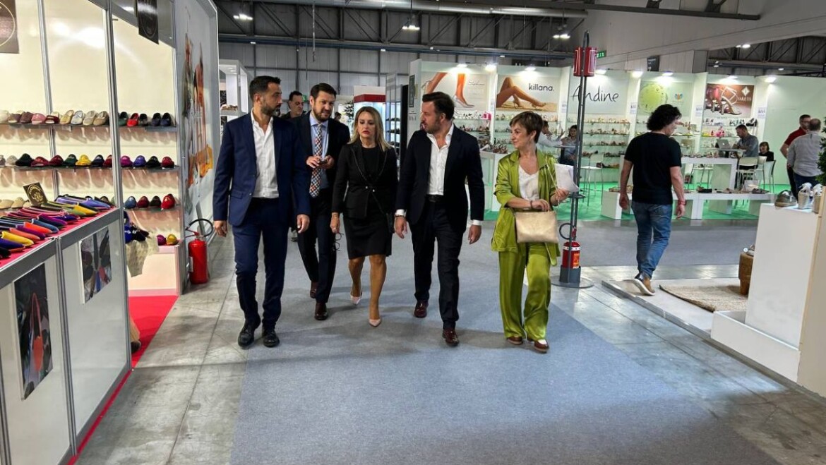 El Ayuntamiento de Elche respalda a las empresas ilicitanas en la feria de Milán