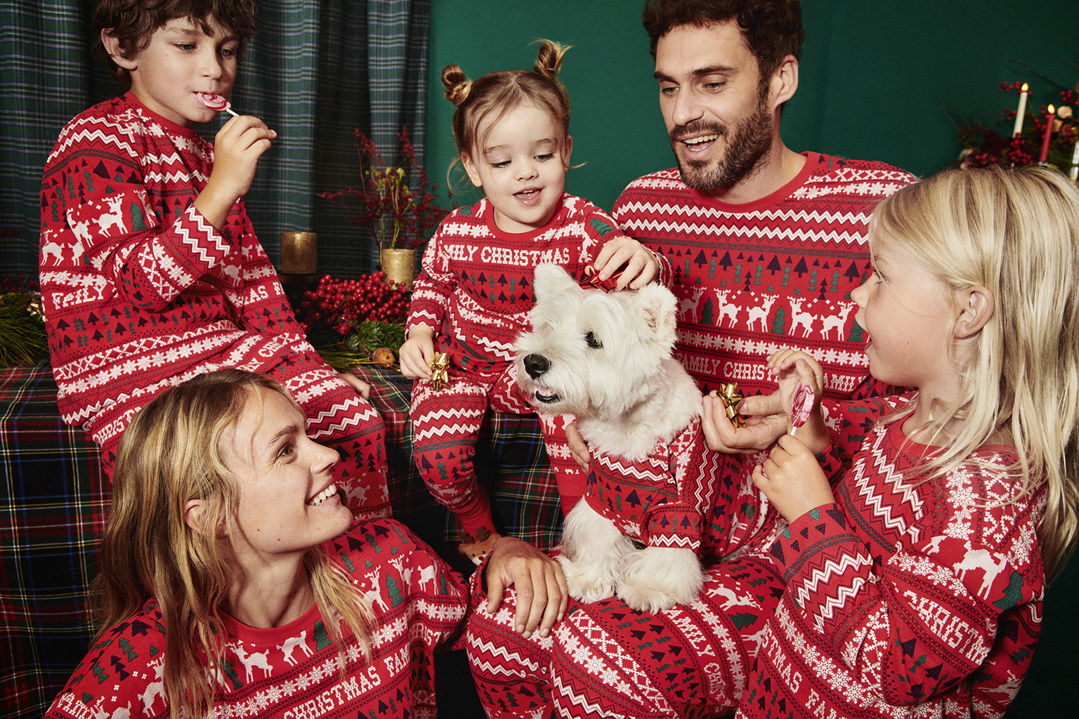 Lefties Ugly Sweaters Xmas Collection: ¡llegó la magia de la Navidad!