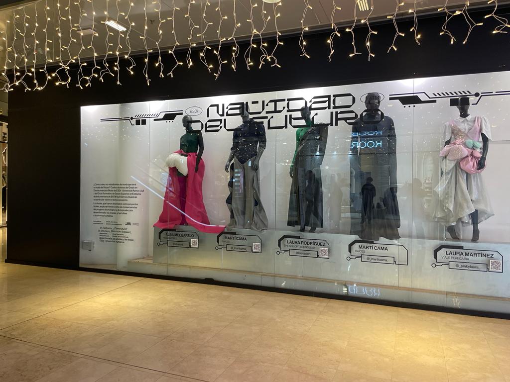 El centro comercial Arenas de Barcelona presenta la exposición: ‘La Moda del futuro’ de la mano de la Escuela ESDI
