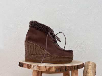 Juncal Aguirre presenta las botas más chic para disfrutar del après-ski