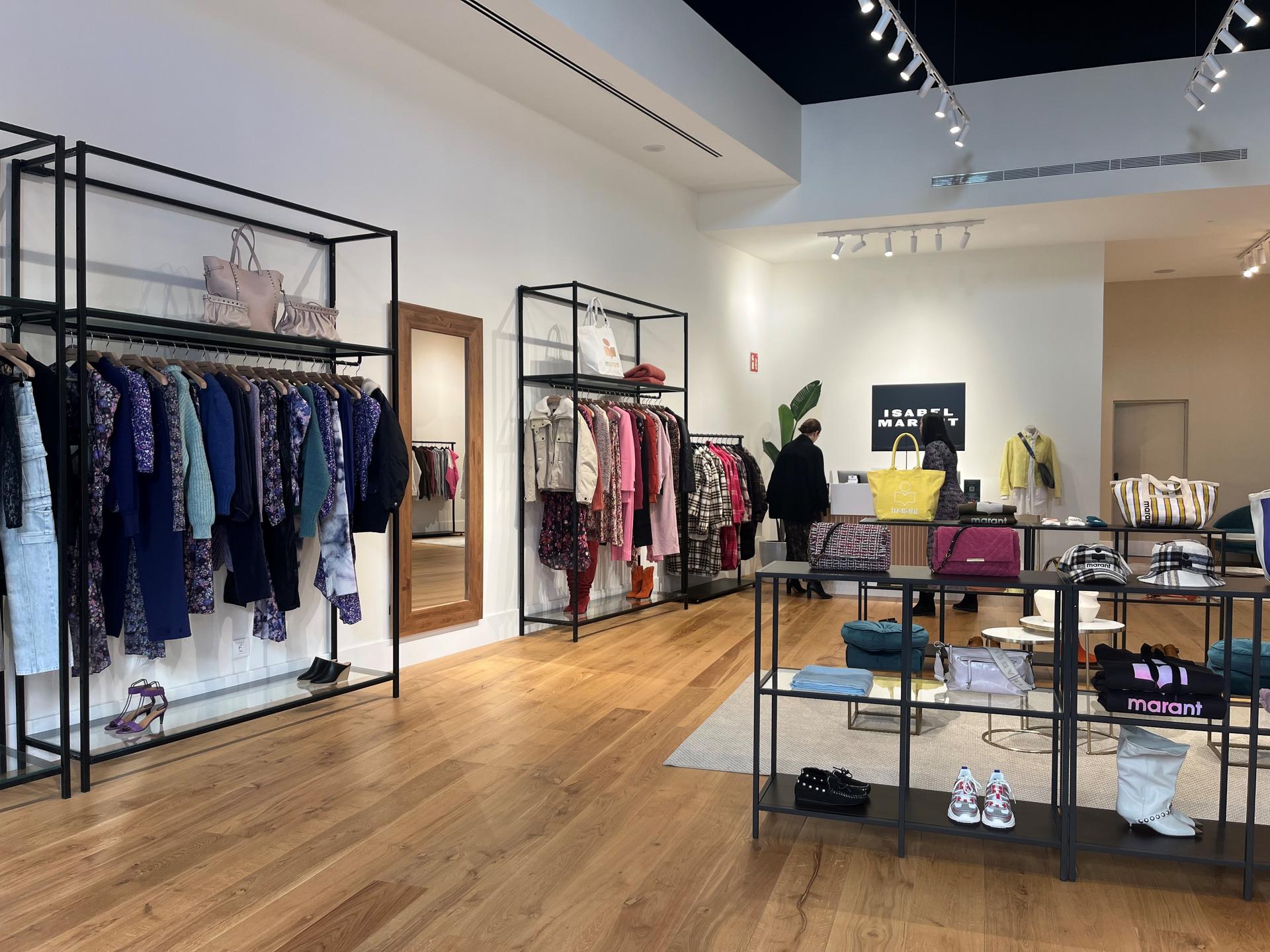 Camper crece en el outlet con una apertura en La Roca Village