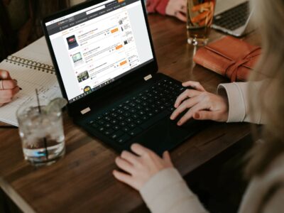 Las ofertas en electrónica, ropa y accesorios y hogar se mantienen en el top 3 de búsquedas de Chollometro en 2023