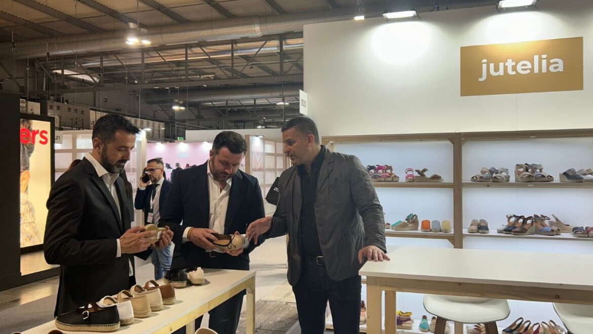 El Ayuntamiento de Elche apoya a las empresas de calzado ilicitanas en la feria Micam de Milán