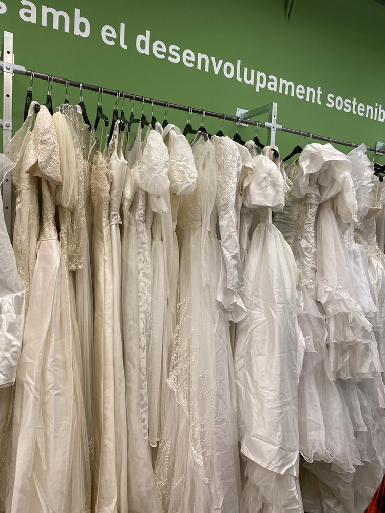 La campaña de trajes de novia de segunda mano de Humana llega a su 10ª edición