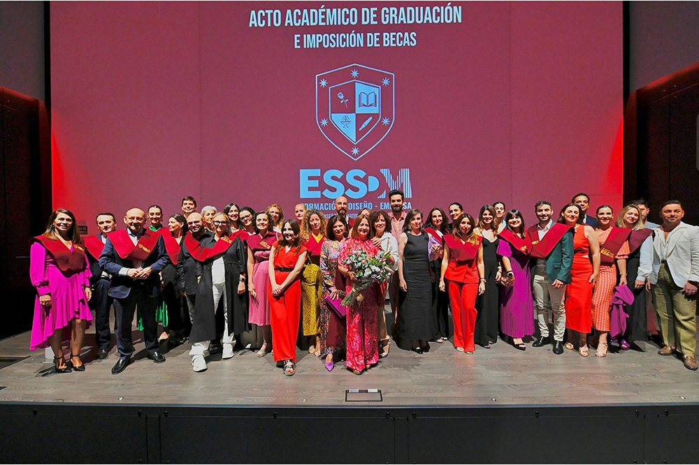 El Centro de Enseñanzas Superiores de Diseño ESSDM celebra el acto académico de Imposición de Becas.