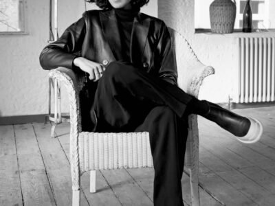 Carlota Barrera, alumni y actual docente del IED Madrid, ha sido galardonada con el premio Talento Novel