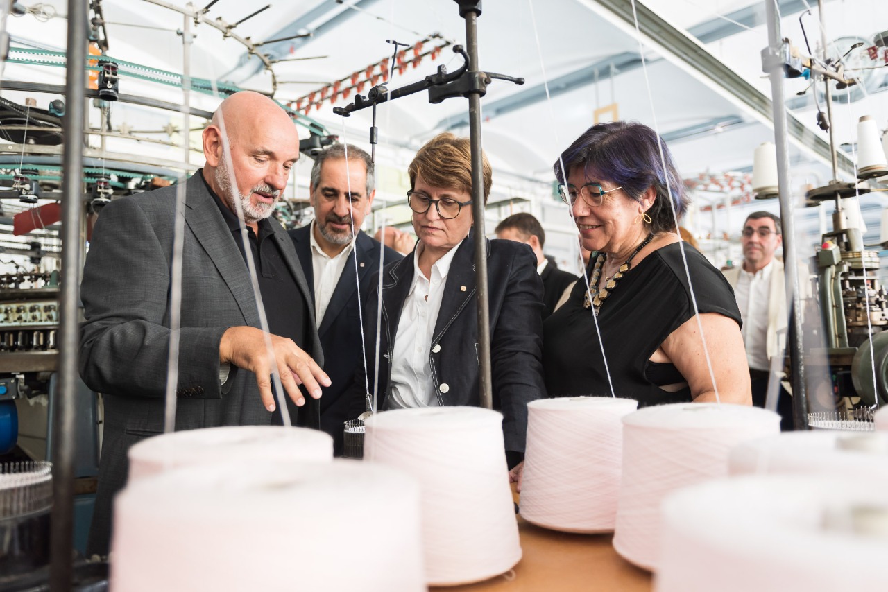 La Generalitat de Catalunya y la Diputación de Barcelona acuerdan crear un nuevo centro de FP integrada textil en la antigua Escuela de Tejidos de Canet de Mar