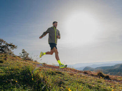 ASICS lanza una nueva innovación en velocidad para los senderos: METAFUJI