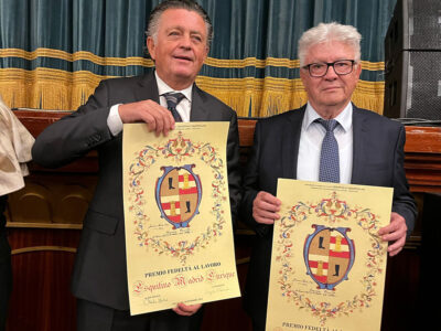 La Federación de Industrias del Calzado Español (FICE) celebra el premio ‘Fedelta al lavoro’ que han recibido los empresarios Enrique Esquitino de Illice y Jaime Carbonell de Calzados Danubio