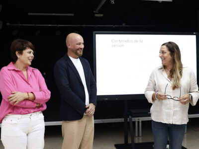 El Cabildo de Gran Canaria y ACME acercan el arte de la marroquinería a los alumnos y docentes de moda de la Isla