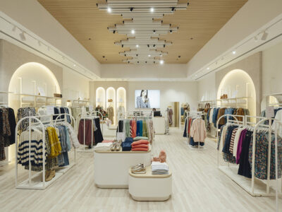 Sevilla Fashion Outlet acoge la nueva apertura de Hug&Clau