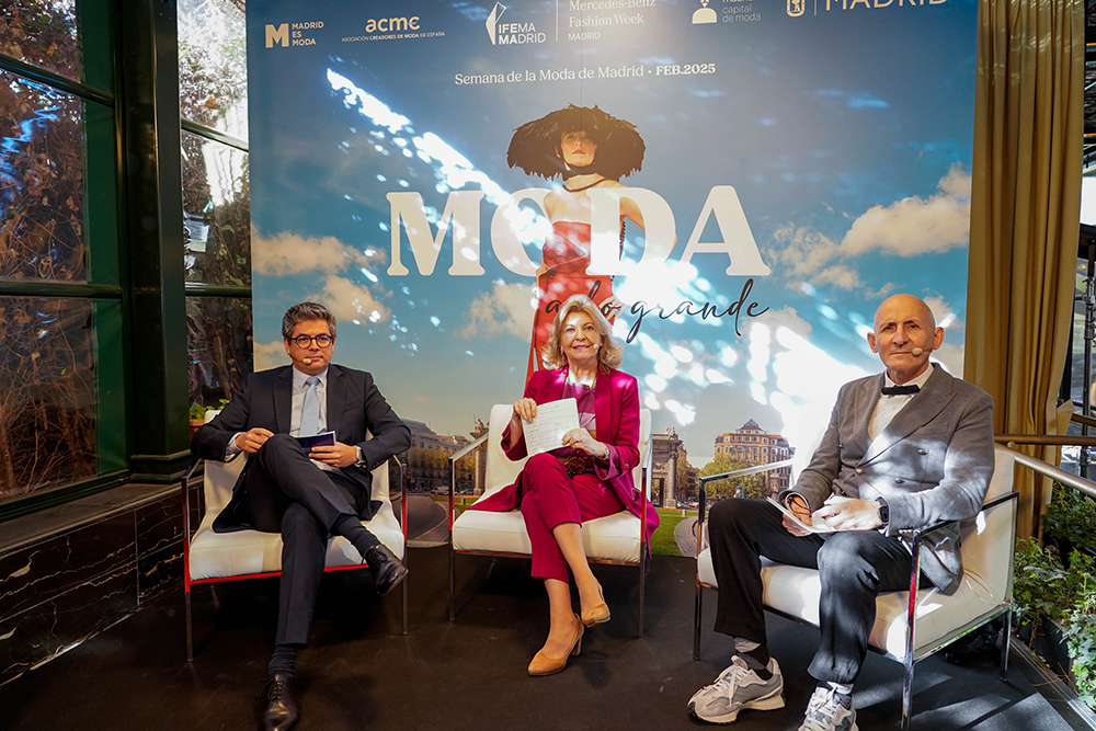 Daniel Martínez, vicepresidente ejecutivo de IFEMA MADRID; Engracia Hidalgo, delegada del área de gobierno de Economía, Innovación y Hacienda del Ayuntamiento de Madrid y Modesto Lomba, presidente de ACME.