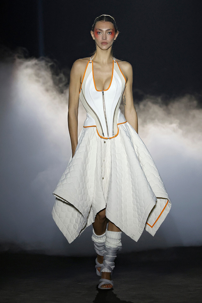 INTO THE UNKNOWN: nueva colección de Alvar Merino