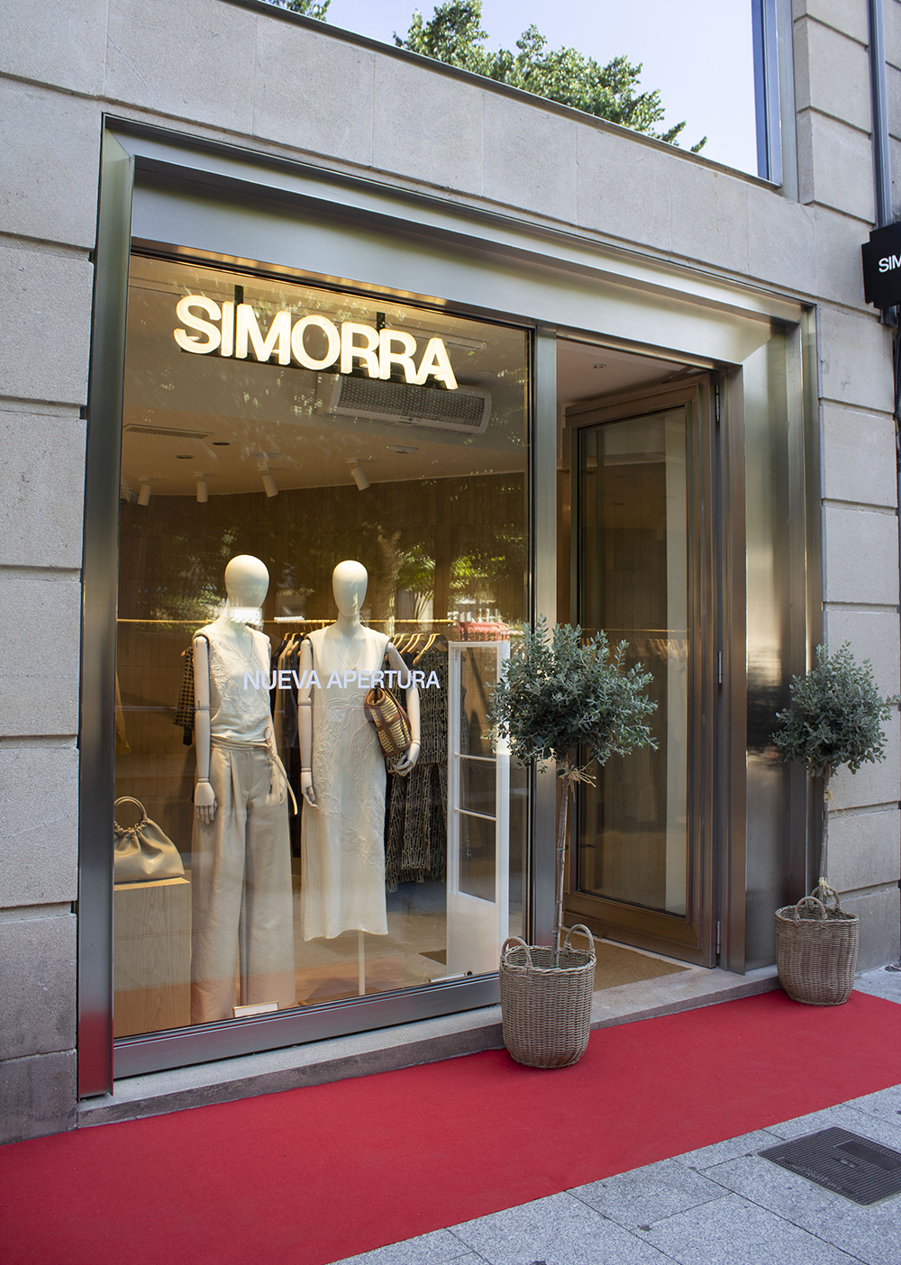 SIMORRA inaugura nueva tienda en Ourense y reafirma su compromiso con la expansión nacional