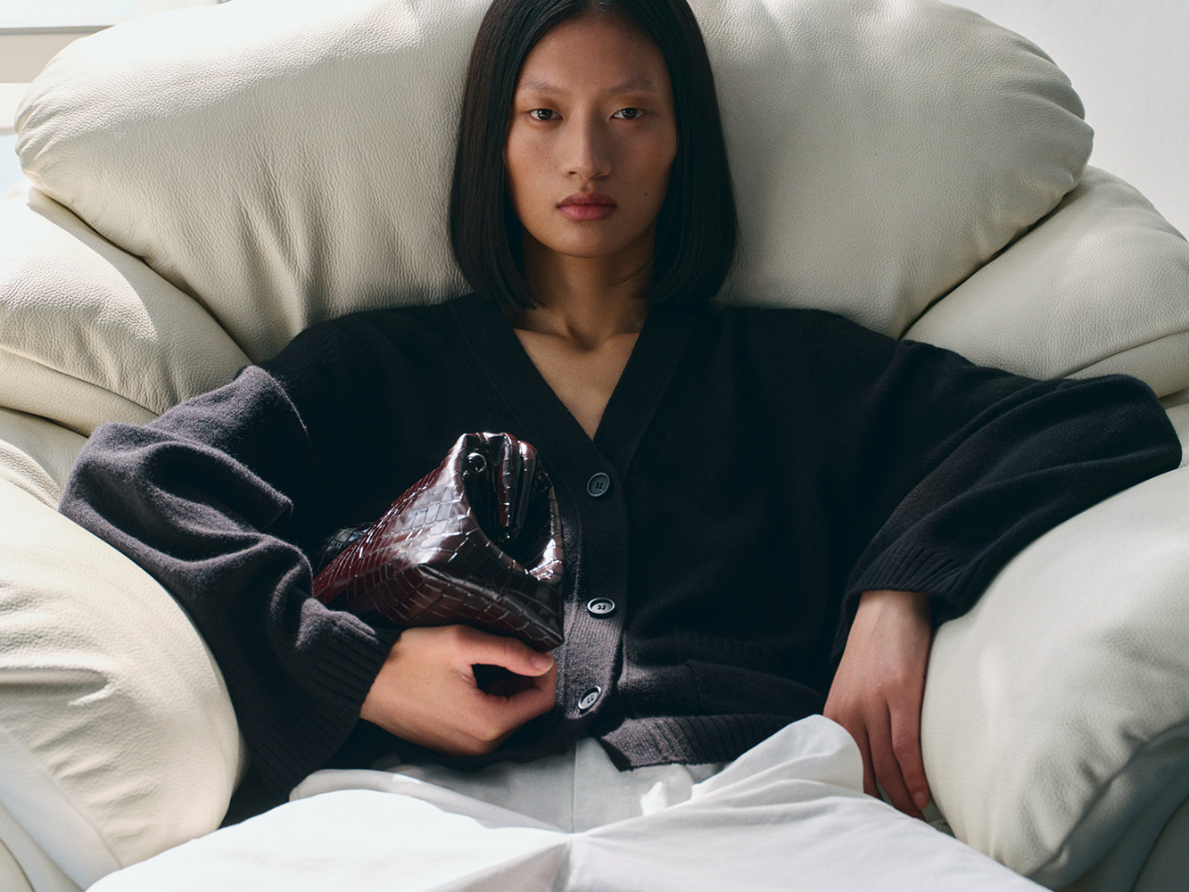 ARKET SS25: Prendas perfectas para el entretiempo