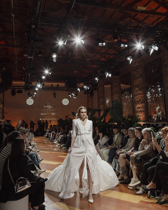 Atelier Couture vuelve del 28 al 29 de octubre a la Real Fábrica de Tapices para exhibir lo último en Costura contemporánea y alta artesanía para moda nupcial, ceremonia y eventos exclusivos