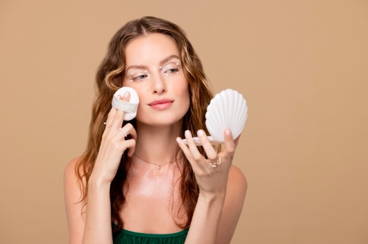 EcoTools presenta la Línea Sea Gems: belleza sostenible inspirada en el océano