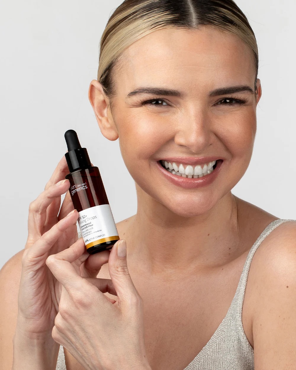 Menos pasos, más protección: el SPF inteligente que (por fin) se adapta a tu rutina llega con Skin Generics