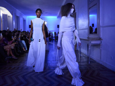 E.R.A.X. presenta “Brote” en Madrid es Moda: una colección que convierte la fragilidad mental en gesto estético