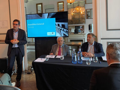 El empresario Paulí Aluart releva a Juan Canals Oliva en la presidencia de la Agrupación Española del Género de Punto (AEGP)