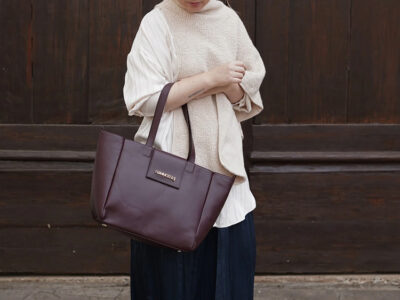 Hammerhoj: Guía para combinar los bolsos de color granate este otoño-invierno 2025