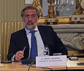 La Asamblea General de Confederación ModaEspaña reelige a Ángel Asensio como Presidente