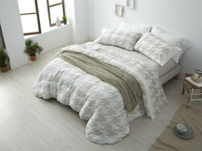 Iconos de la alta costura en la ropa de cama de Burrito Blanco, el patrón “Pata de Gallo”